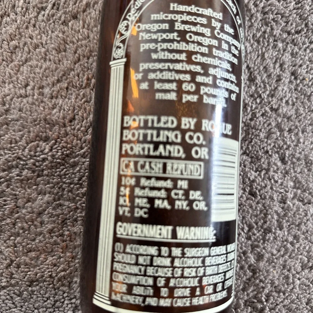 Rogue Oregon Brewing Co. St. Rogue Red Ale 22 oz Glass Bottle Breweriana Rare